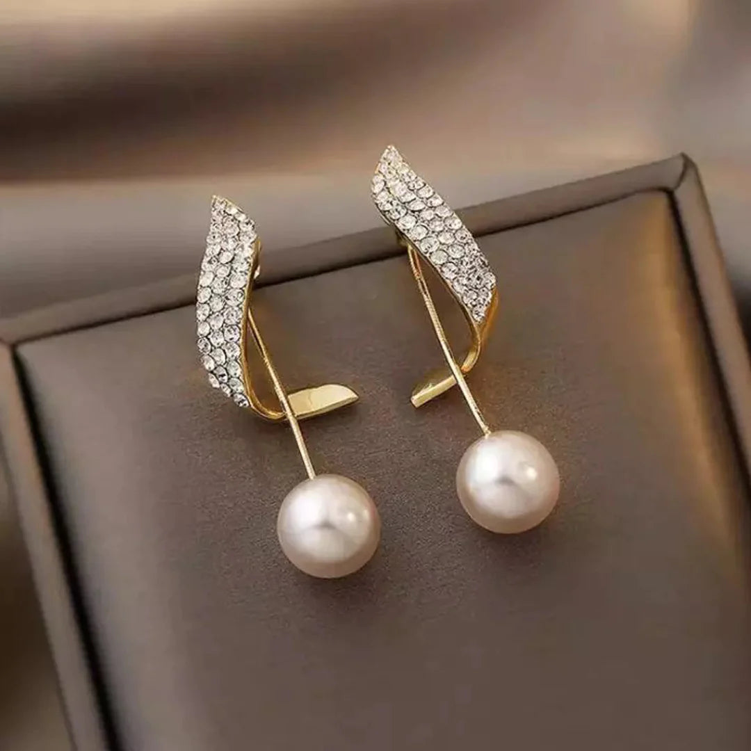 Pearl Flutter Stud Earrings